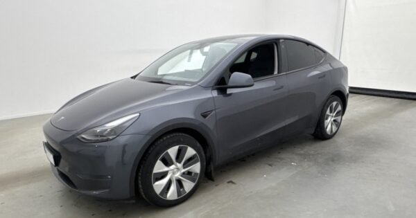 Tesla Model Y Longe Range