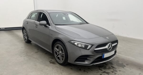 Mercedes-Benz A 250e AMG Sport Line - Image 4