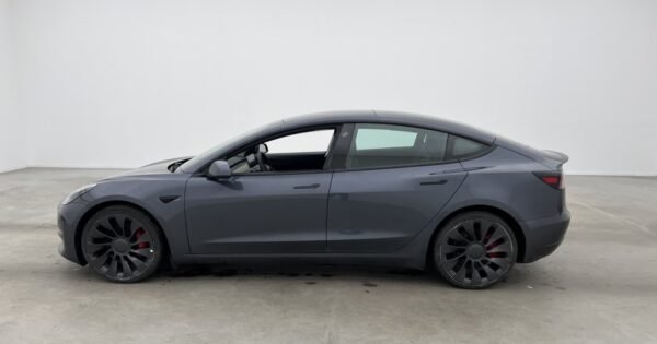 Tesla Model 3 Performance AWD VENDU - Image 5