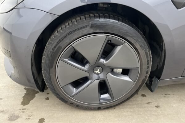 Tesla Model 3 Standard Range Plus VENDU - Image 13