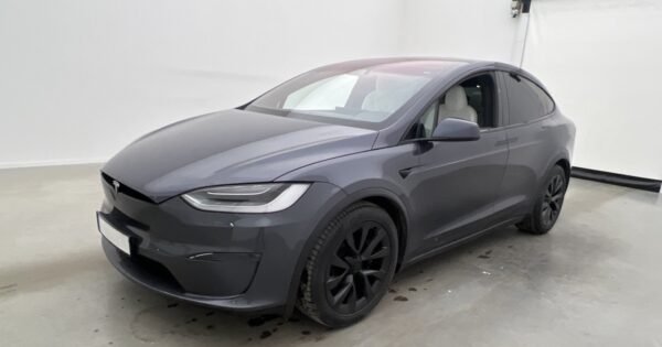 Tesla Model X Plaid 1020 ch