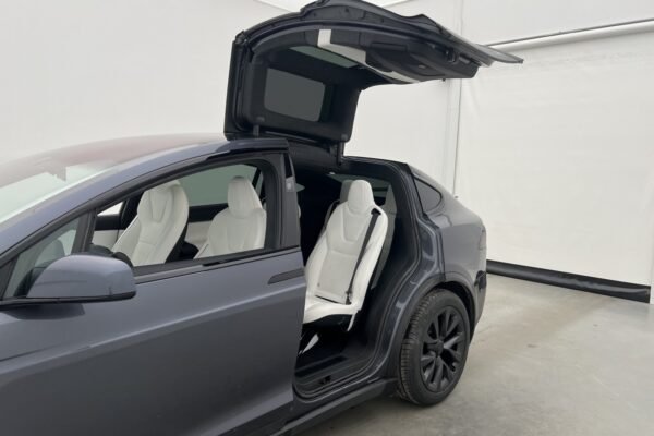 Tesla Model X Plaid 1020 ch - Image 11
